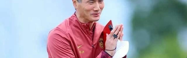 世界杯淘汰赛时间-2-0大爆冷！国足掀翻亚洲第5克，全场压着踢，邵佳一战胜卡纳瓦罗