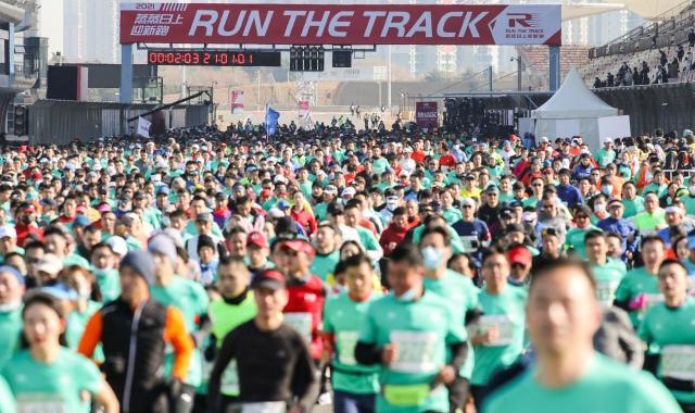 世界杯比赛安排-疫情+低温下 一场迎新跑的举办有多么“来之不易”